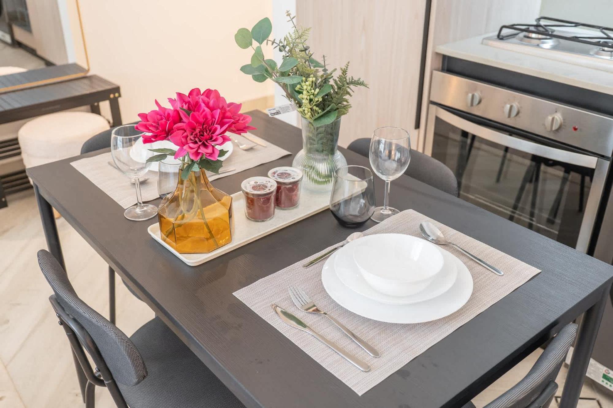 Astonishing In Empire Jvc Apartment