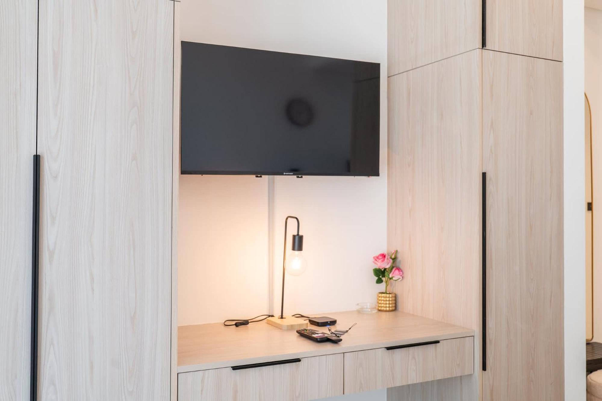 Astonishing In Empire Jvc Apartment